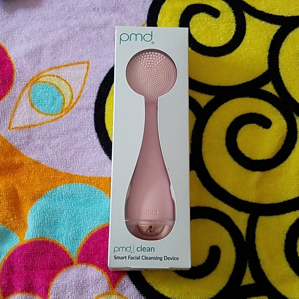 pmd clean Smart Facial Cleansing Device